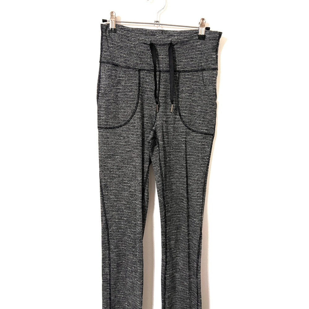LULULEMON Heathered Gray Straight Leg Pants Excellent Yoga Athletic Lounge 8 - Picture 3 of 6